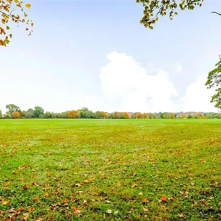 Charming Yorkshire In The Heart Of דירה